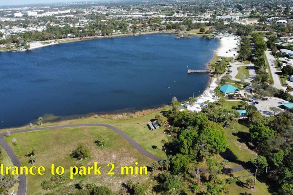 Velvet Bloom Unique Location 3Mil To Downtown Villa North North Naples Eksteriør billede